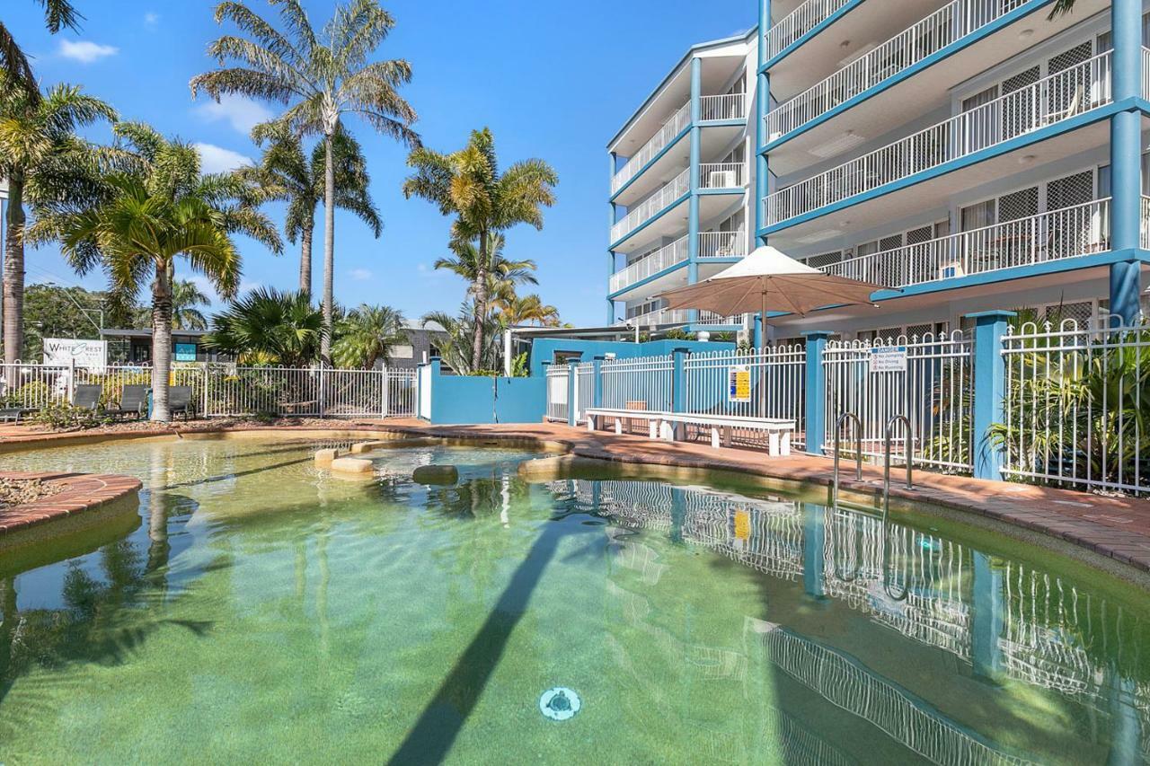 White Crest Apartments Hervey Bay Exterior photo